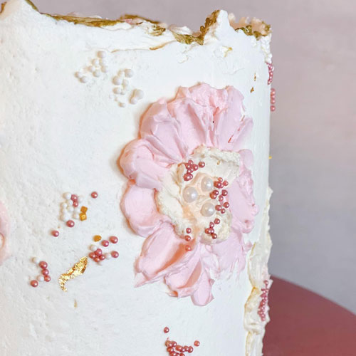 cake with icing flowers